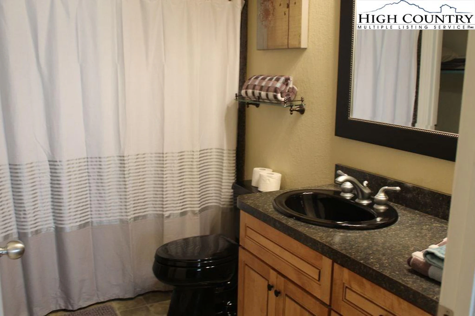 Image number 8 for the current listing