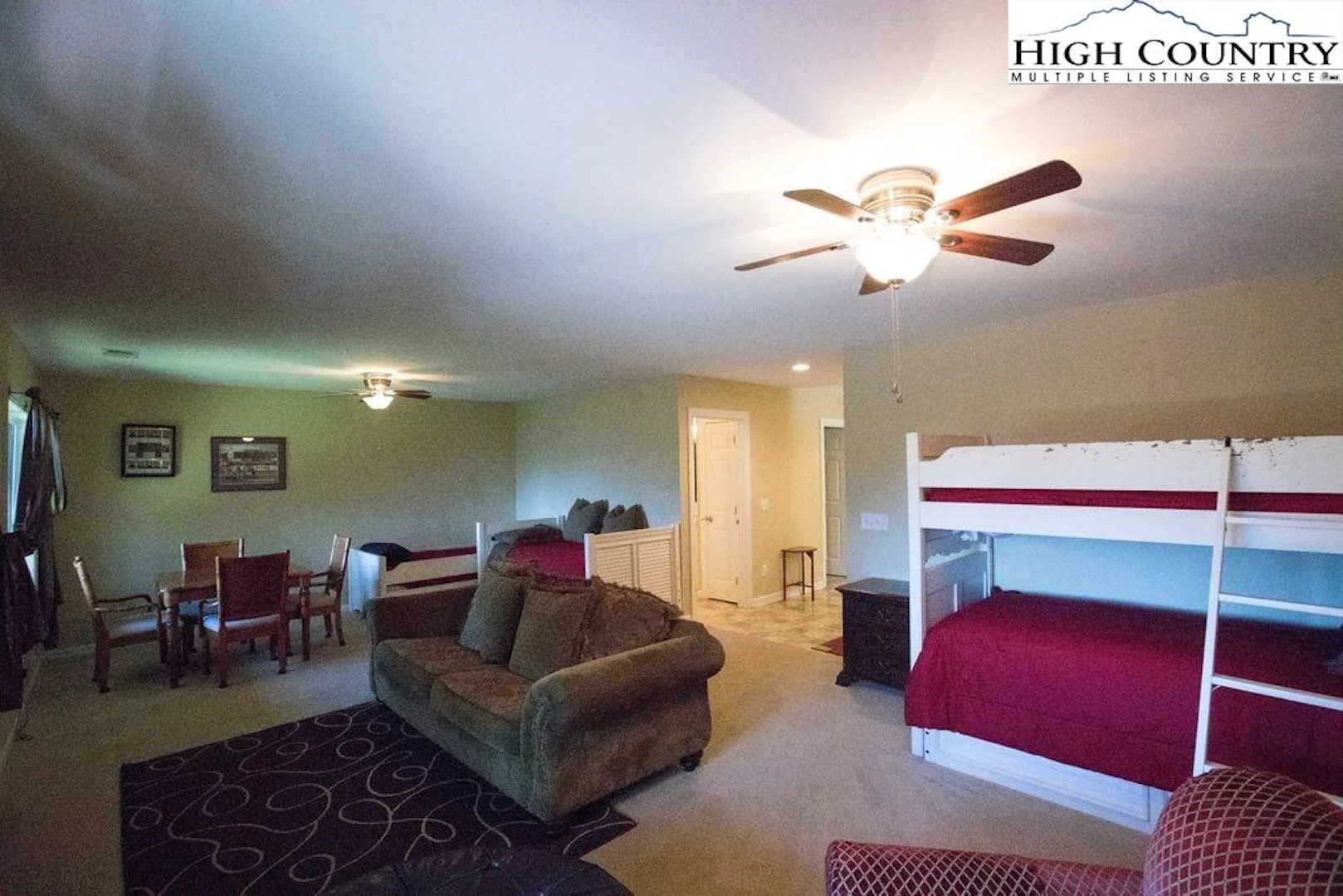 Image number 7 for the current listing