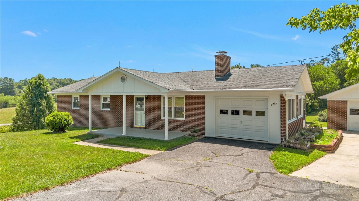 Image number 2 for the current listing