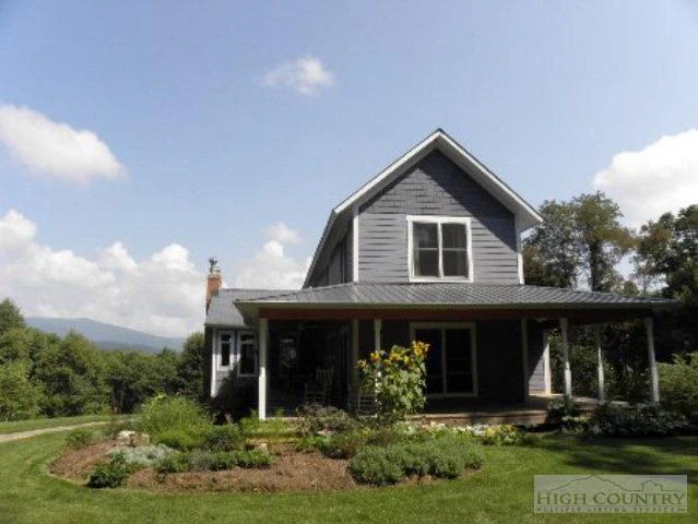 Image number 27 for the current listing