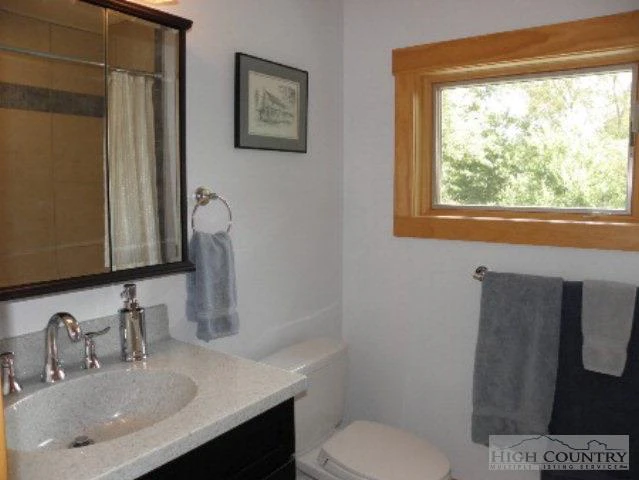 Image number 10 for the current listing