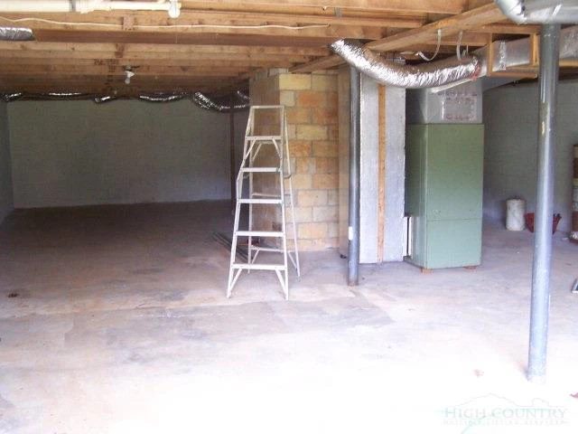 Image number 7 for the current listing