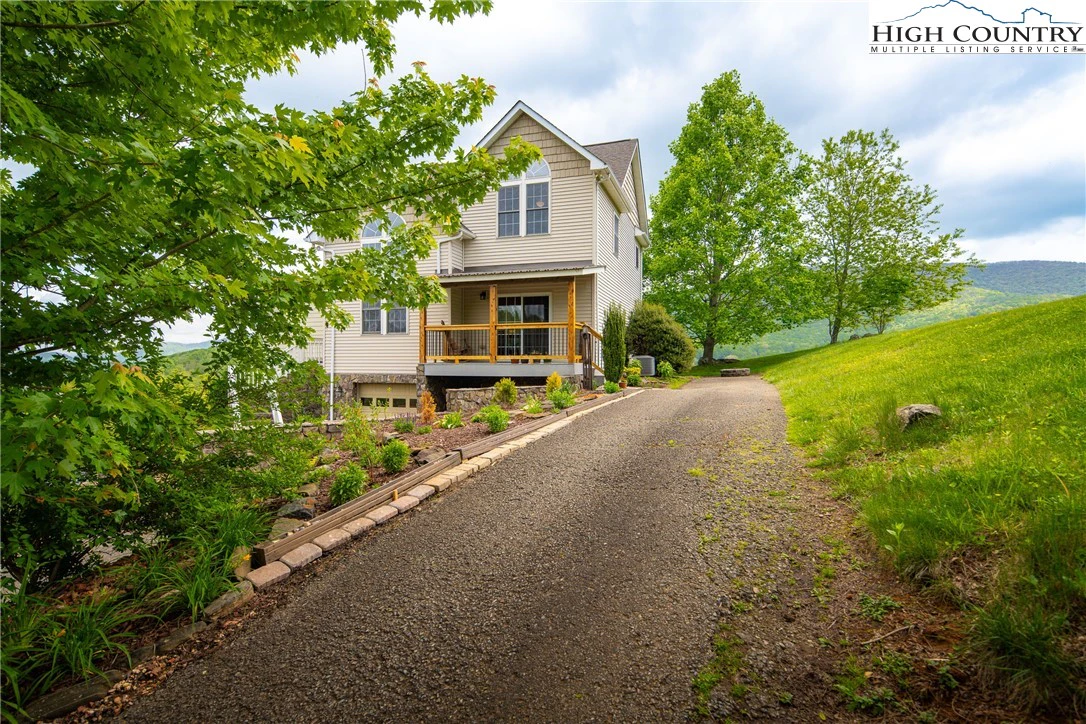 Image number 19 for the current listing