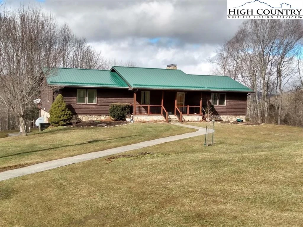 Image number 1 for the current listing