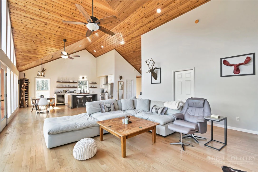 Image number 12 for the current listing