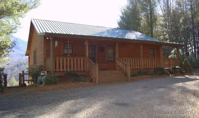 Image number 1 for the current listing