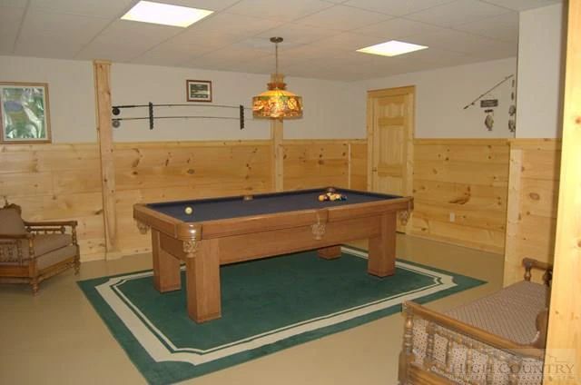 Image number 2 for the current listing