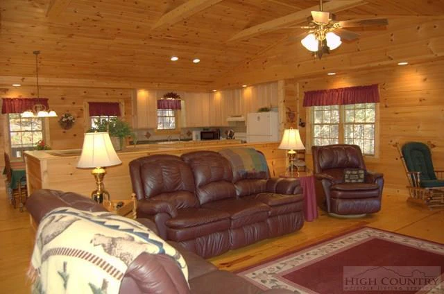 Image number 5 for the current listing