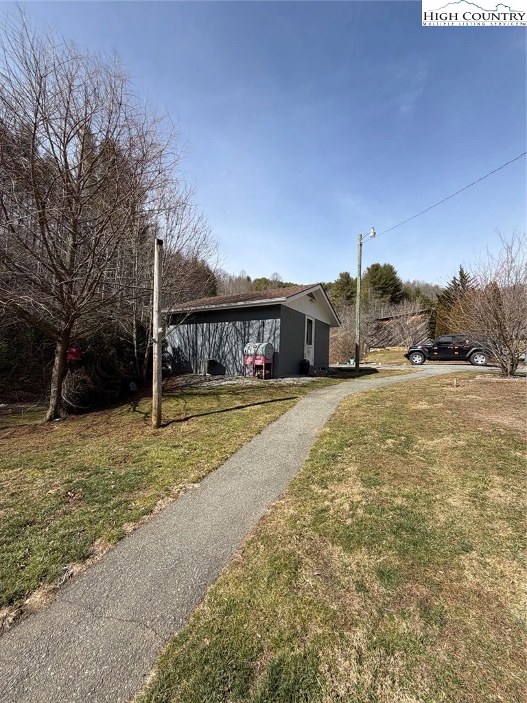 Image number 20 for the current listing