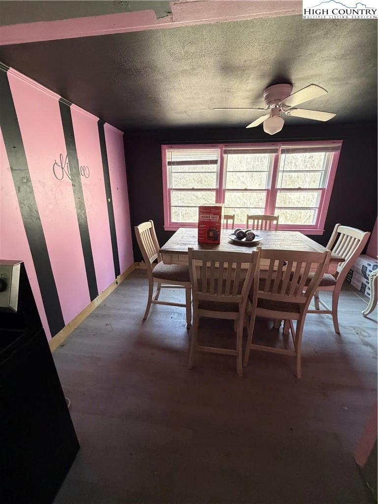 Image number 10 for the current listing