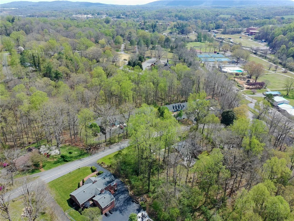 Image number 21 for the current listing