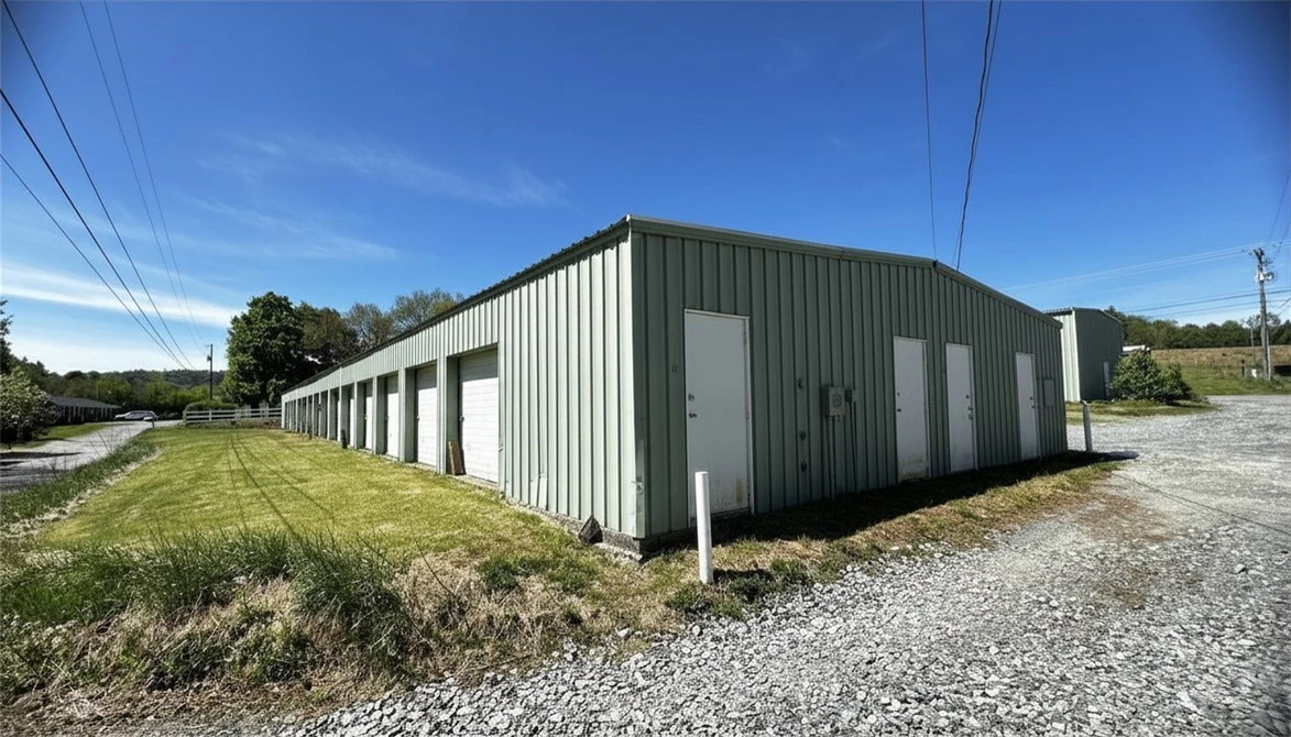 Image number 7 for the current listing