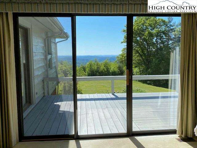 Image number 6 for the current listing