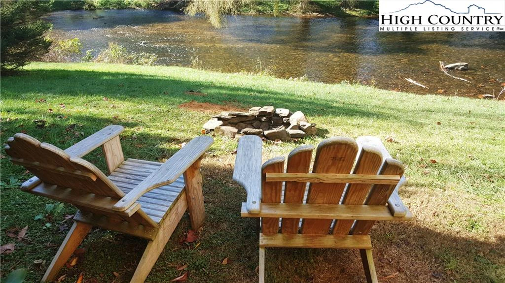 Image number 6 for the current listing