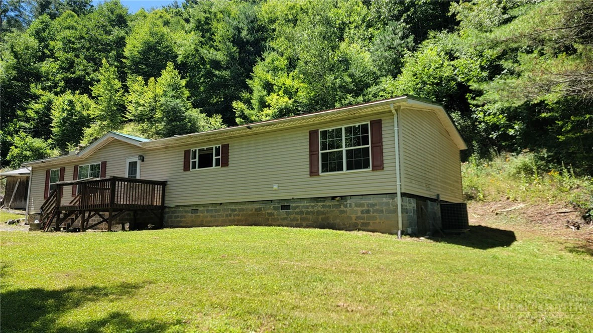 Image number 8 for the current listing