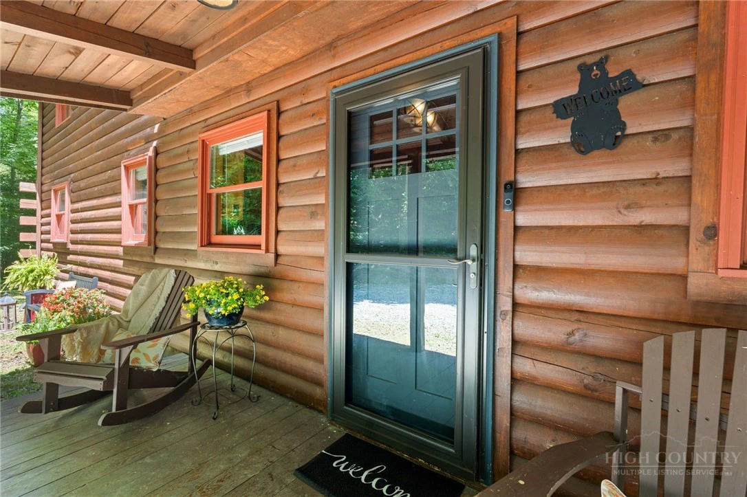 Image number 3 for the current listing