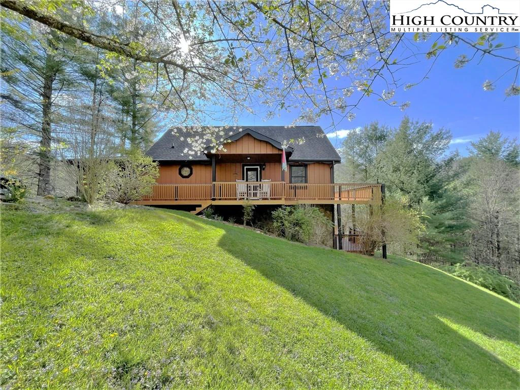 Image number 29 for the current listing
