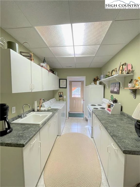 Image number 4 for the current listing