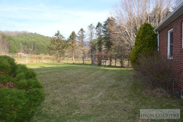 Image number 5 for the current listing