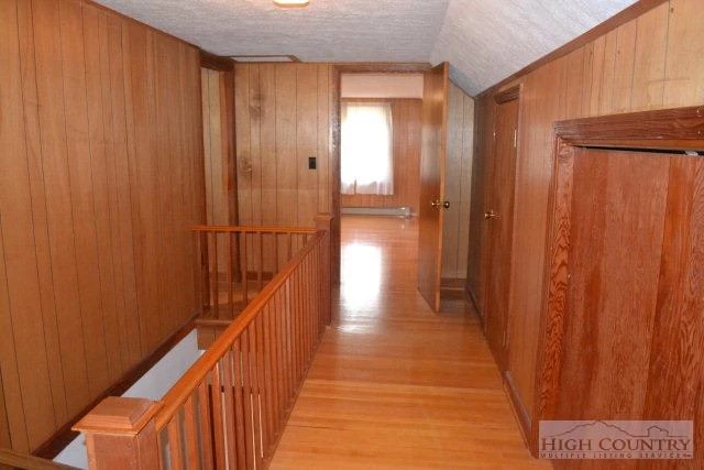 Image number 20 for the current listing