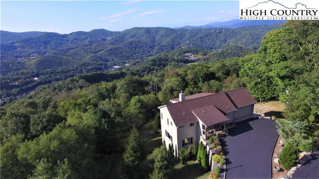 Image number 1 for the current listing