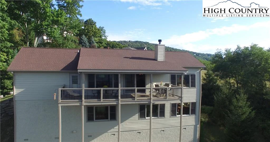 Image number 15 for the current listing