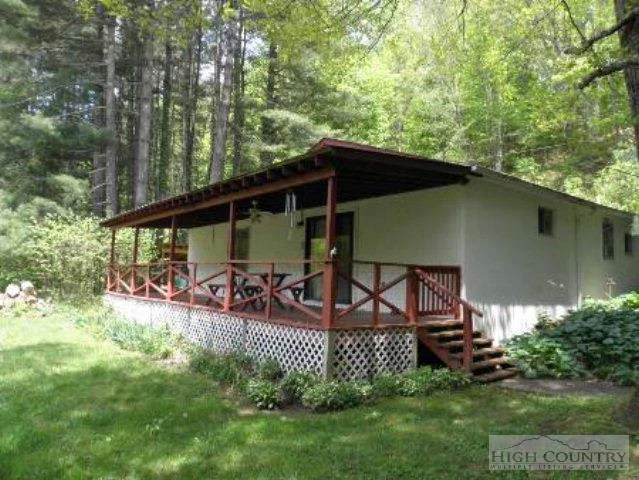 Image number 1 for the current listing