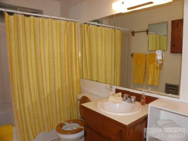 Image number 20 for the current listing