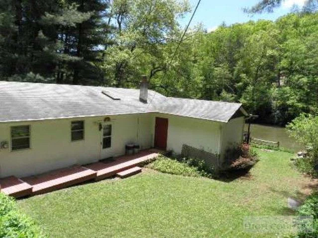 Image number 18 for the current listing