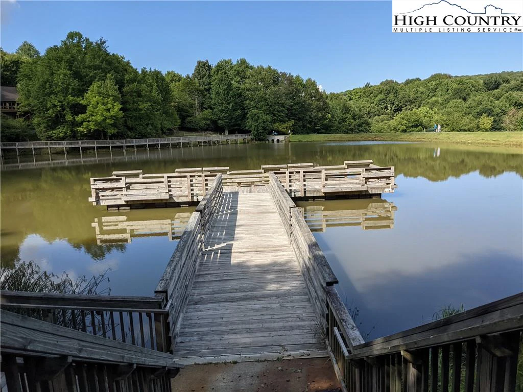Image number 2 for the current listing