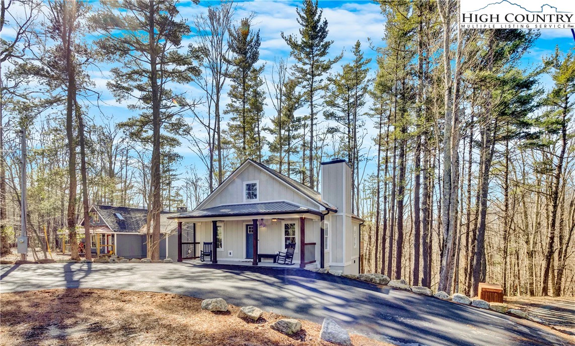 Image number 4 for the current listing