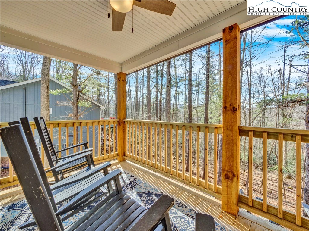 Image number 20 for the current listing