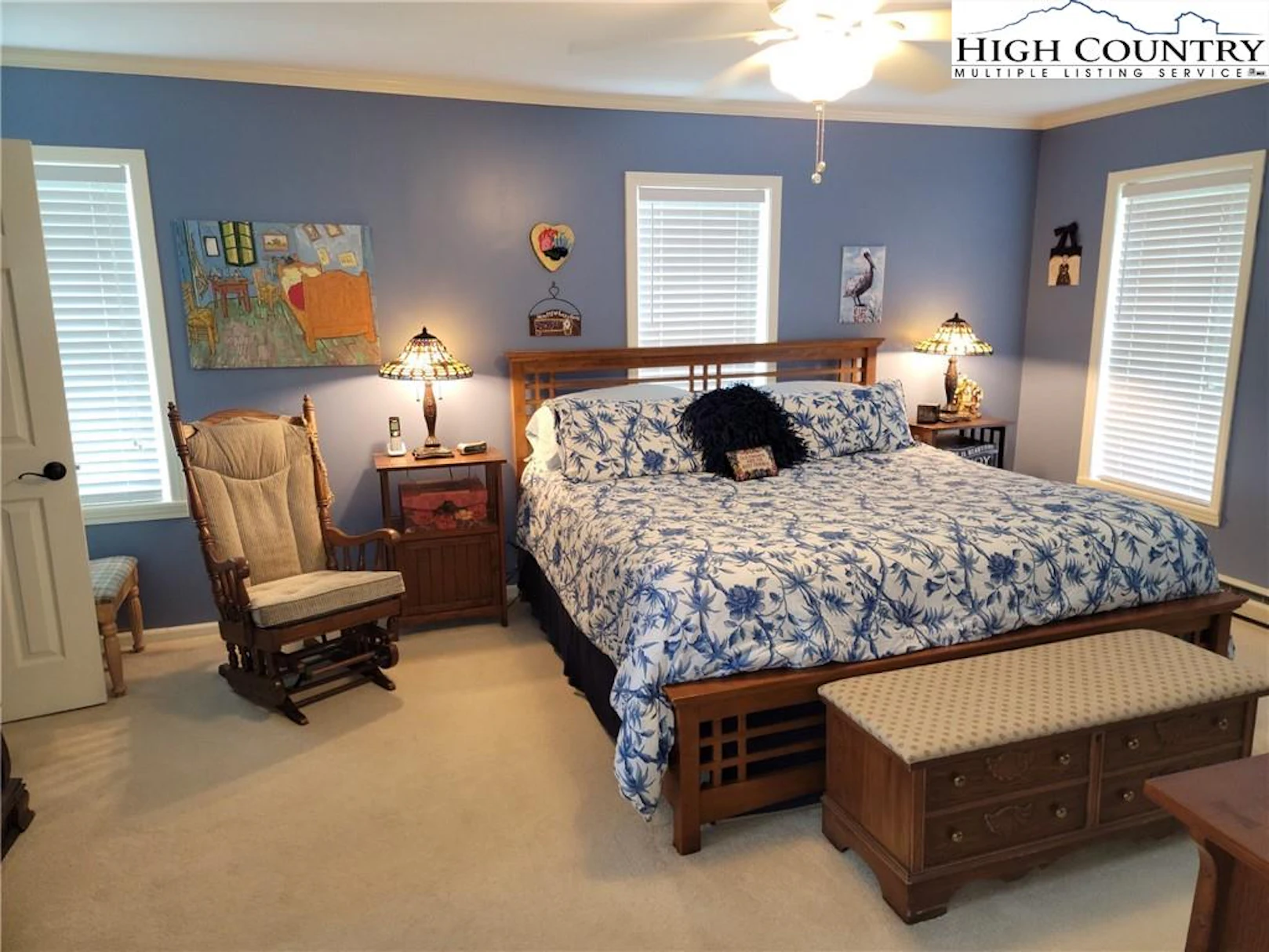 Image number 15 for the current listing