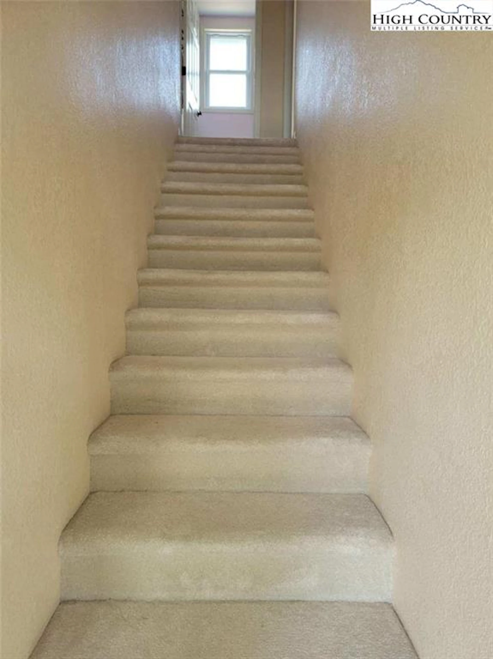 Image number 14 for the current listing