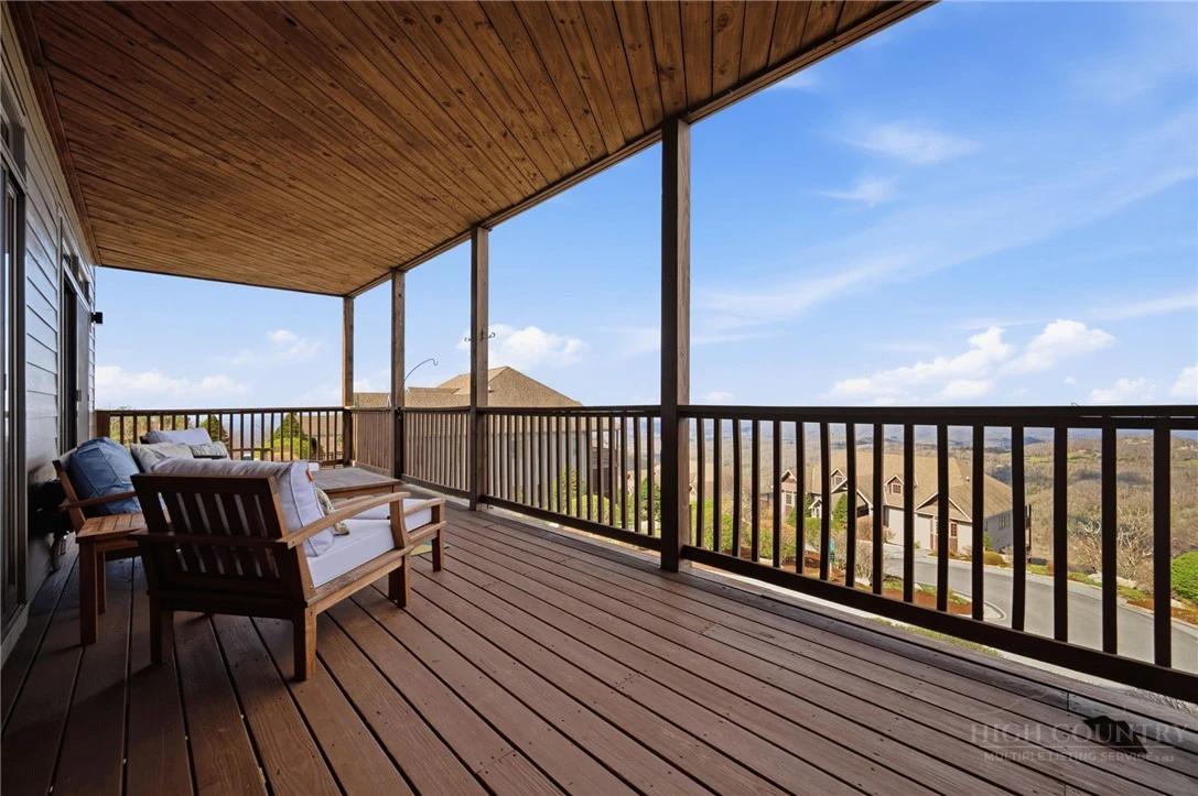 Image number 2 for the current listing