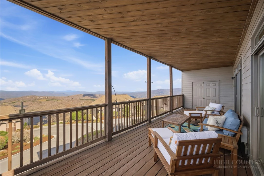Image number 8 for the current listing