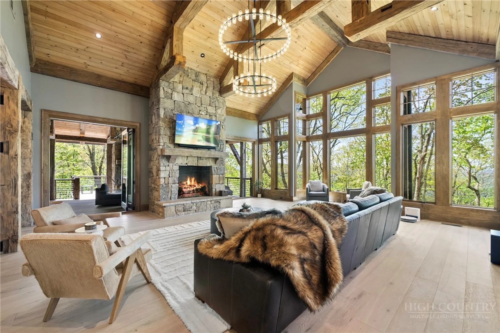 Image number 12 for the current listing