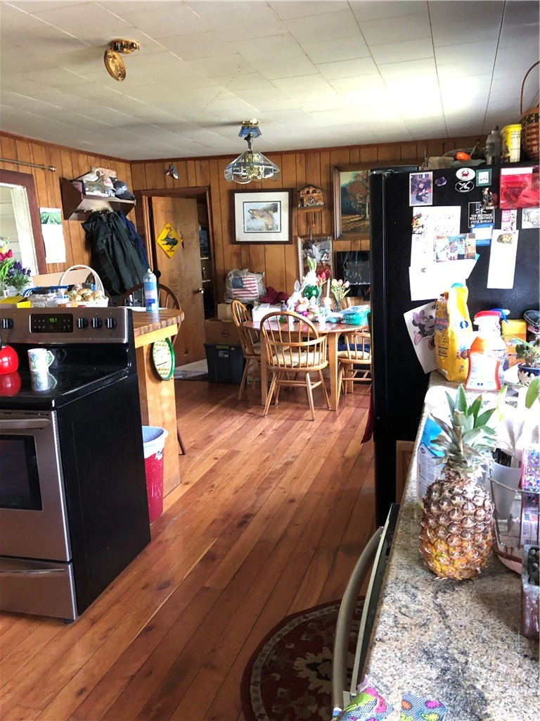 Image number 7 for the current listing