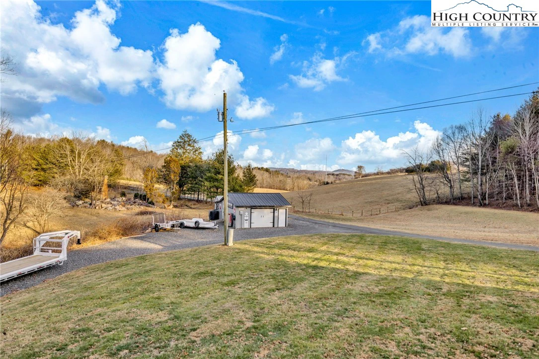 Image number 20 for the current listing
