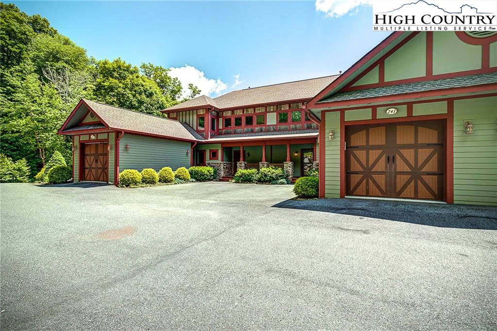 Image number 3 for the current listing