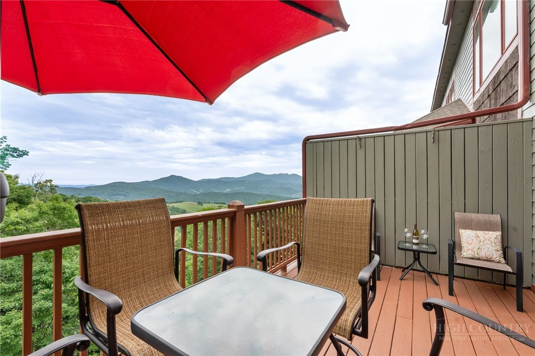 Image number 3 for the current listing