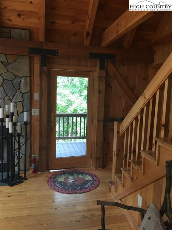 Image number 7 for the current listing