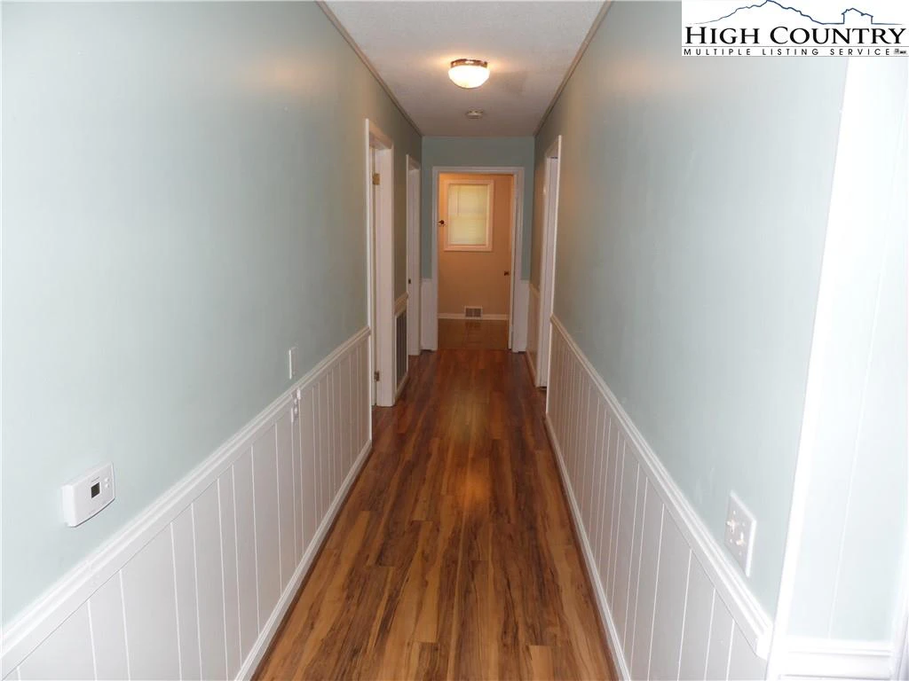 Image number 12 for the current listing