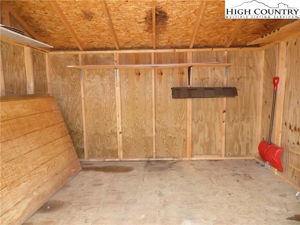 Image number 7 for the current listing