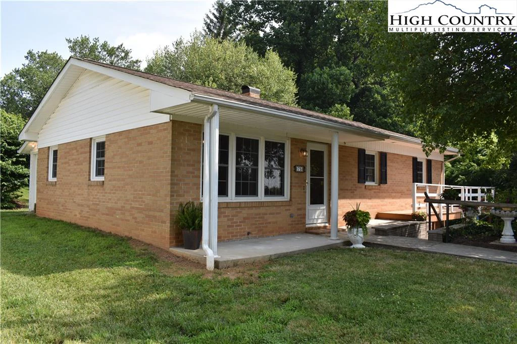 Image number 1 for the current listing