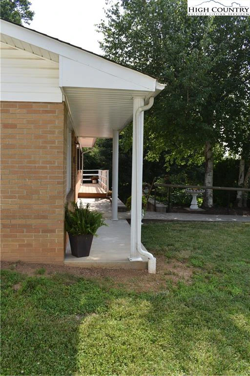 Image number 10 for the current listing
