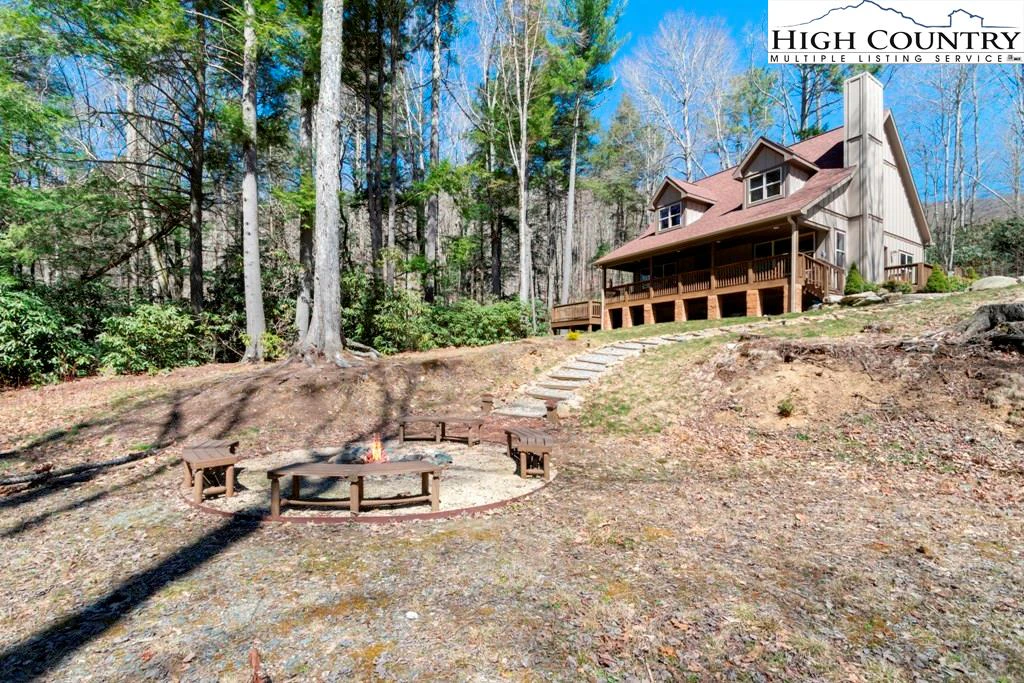 Image number 1 for the current listing