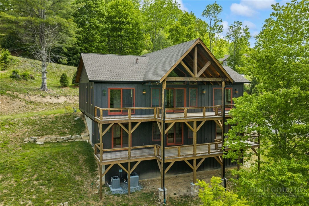 Image number 6 for the current listing