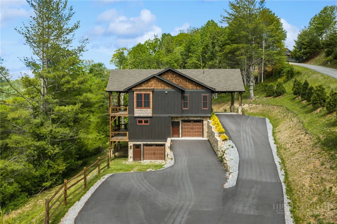 Image number 7 for the current listing