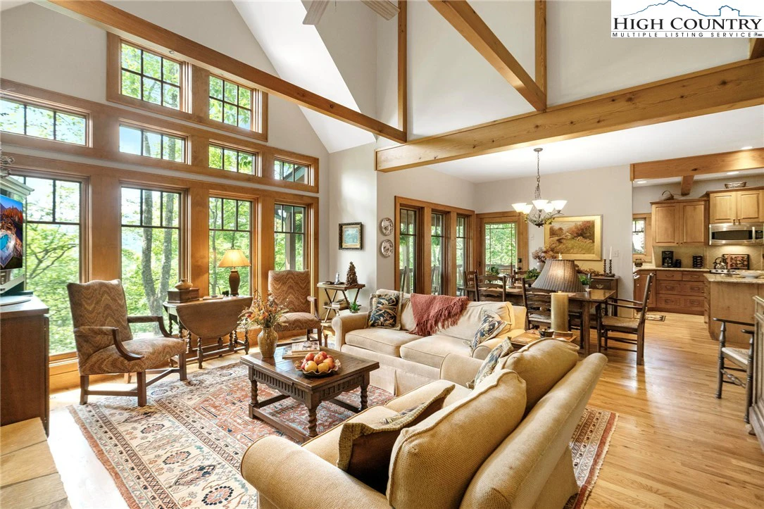 Image number 1 for the current listing